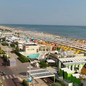 https://hotel-astra.emilia-romagnahotels.net